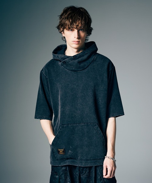 glamb(グラム)の「Aged Pile Hoodie / エイジドパイルフーディ(パーカー・メンズ・ブラック/ネイビー・S/M/L)」の2枚目の写真
