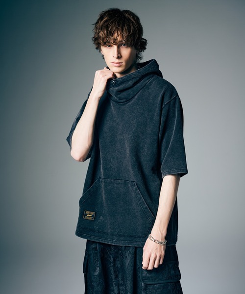 glamb(グラム)の「Aged Pile Hoodie / エイジドパイルフーディ(パーカー・メンズ・ブラック/ネイビー・S/M/L)」の6枚目の写真
