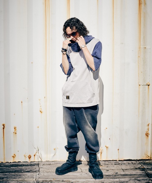 glamb(グラム)の「Aged Pile Hoodie / エイジドパイルフーディ(パーカー・メンズ・ブラック/ネイビー・S/M/L)」の13枚目の写真