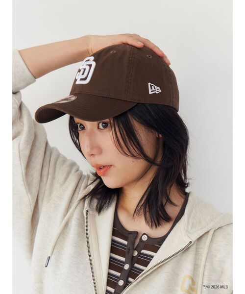 Ungrid(アングリッド)の「【MLB × New Era × Ungrid】ロゴキャップ(キャップ・レディース・ベージュ/ネイビー/ブラウン・FREE)」の13枚目の写真