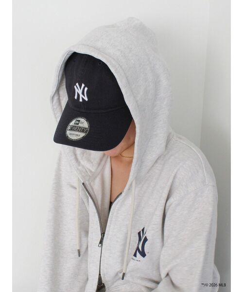 Ungrid(アングリッド)の「【MLB × New Era × Ungrid】ロゴキャップ(キャップ・レディース・ベージュ/ネイビー/ブラウン・FREE)」の18枚目の写真