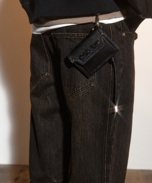 PORTERNA(ポルテナ)の「CINCH BACK CURVED JEANS-DARK BROWN(デニムパンツ・レディース・その他・MEDIUM/SMALL)」の9枚目の写真