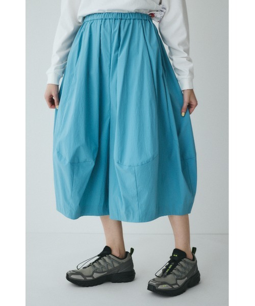 HeRIN.CYE（ヘリンドットサイ）の「Volume balloon pants　　ボリュームバルーンパンツ（その他パンツ・レディース・レッド/ブルー/オフホワイト/ブラック・FREE）」の3枚目の写真