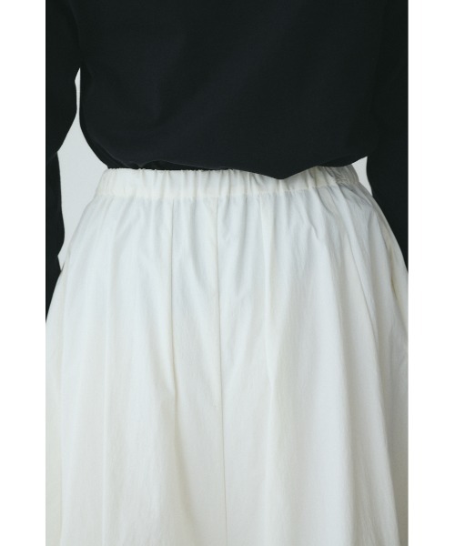 HeRIN.CYE（ヘリンドットサイ）の「Volume balloon pants　　ボリュームバルーンパンツ（その他パンツ・レディース・レッド/ブルー/オフホワイト/ブラック・FREE）」の21枚目の写真