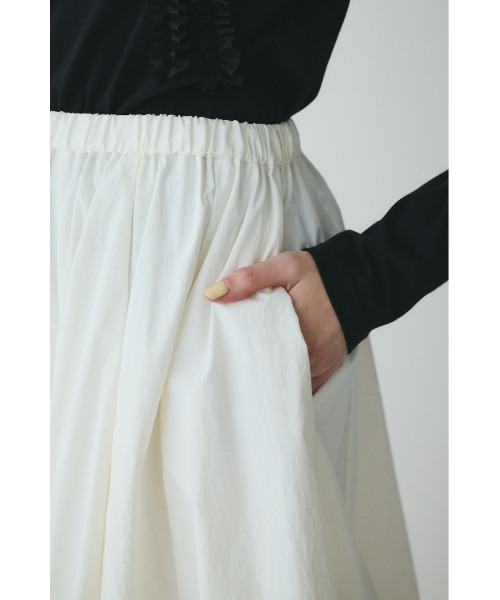 HeRIN.CYE（ヘリンドットサイ）の「Volume balloon pants　　ボリュームバルーンパンツ（その他パンツ・レディース・レッド/ブルー/オフホワイト/ブラック・FREE）」の22枚目の写真