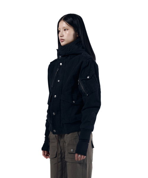 AAKAM(アーカム)の「Nova Combat Jacket (Black)(ミリタリージャケット・レディース・その他・1/2)」の5枚目の写真