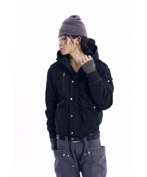 AAKAM(アーカム)の「Nova Combat Jacket (Black)(ミリタリージャケット・レディース・その他・1/2)」の13枚目の写真