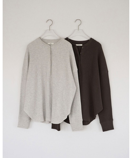 anuke（アンヌーク）の「Waffle Loose Henleytops（Tシャツ/カットソー・レディース・オートミール/ブラウン・FREE）」の19枚目の写真