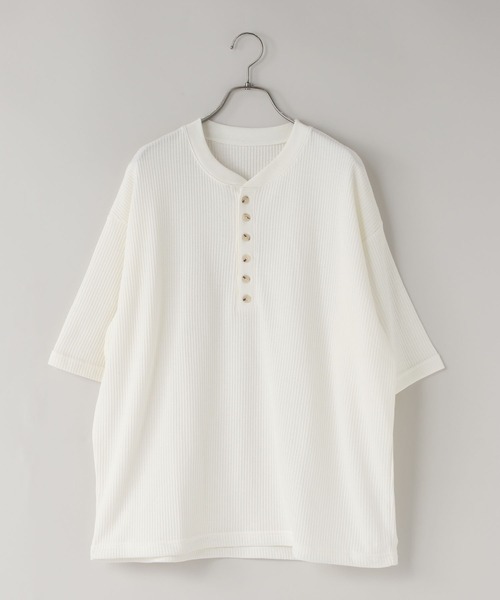 LOWRYS FARM(ローリーズファーム)の「【LFM(U)】ワッフルヘンリーネックTSS 667847(Tシャツ/カットソー・メンズ・ブラウン/ブラック/ホワイト・MEDIUM/LARGE)」の1枚目の写真