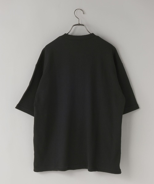 LOWRYS FARM(ローリーズファーム)の「【LFM(U)】ワッフルヘンリーネックTSS 667847(Tシャツ/カットソー・メンズ・ブラウン/ブラック/ホワイト・MEDIUM/LARGE)」の4枚目の写真