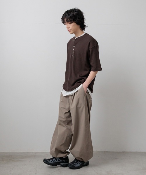 LOWRYS FARM(ローリーズファーム)の「【LFM(U)】ワッフルヘンリーネックTSS 667847(Tシャツ/カットソー・メンズ・ブラウン/ブラック/ホワイト・MEDIUM/LARGE)」の15枚目の写真