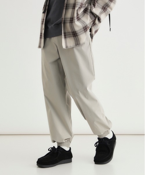 CAMP7(キャンプセブン)の「【CAMP7】アクティブジョガーパンツ (接触冷感 / 耐久撥水 / 耐摩耗)(その他パンツ・メンズ・ベージュ/ダークグレー/ブラック・S/M/L/XL)」の4枚目の写真