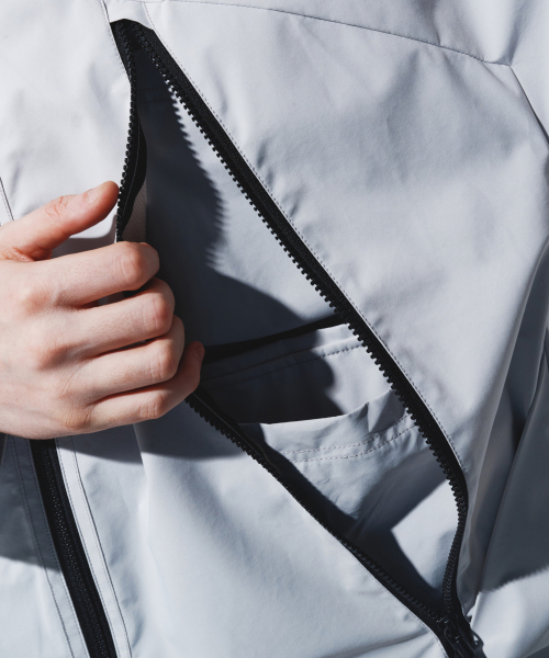 KALAPATTHAR(カラパタール)の「3Layer Hidden Pocket Hooded Jacket - LIGHT GRAY(パーカー・メンズ・その他・MEDIUM/LARGE)」の3枚目の写真