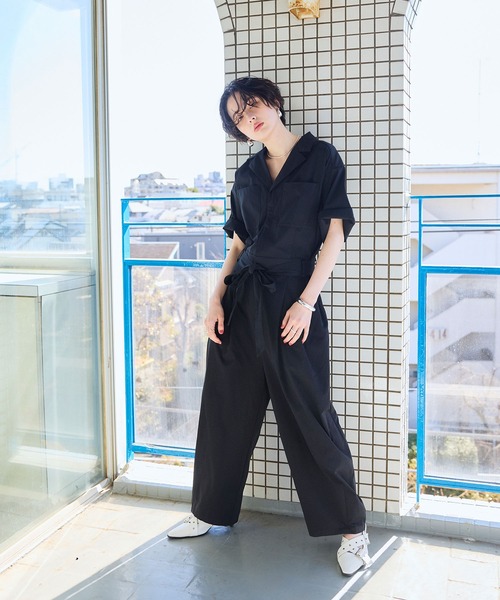 ELLEgirl(エルガール)の「バレルレッグオールイワン(つなぎ/オールインワン・レディース・ブラック/アイボリー・S/M)」の4枚目の写真