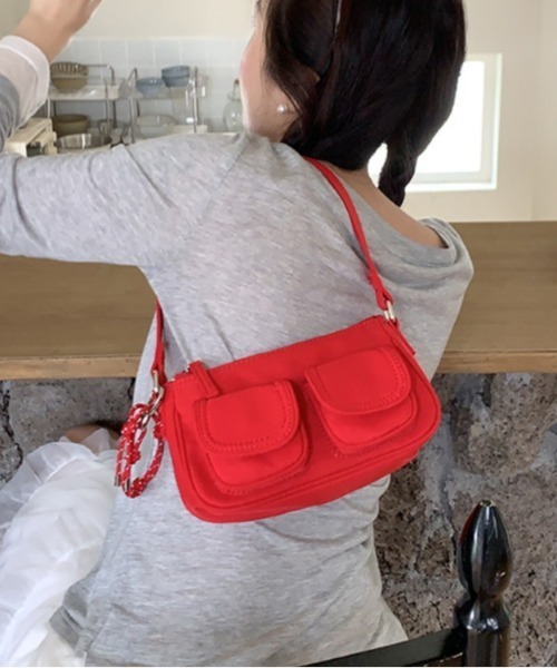 Vipoa（ヴィポア）の「casual pocket shoulder bag（ショルダーバッグ・レディース・ホワイト/ブラック/レッド・FREE）」の10枚目の写真