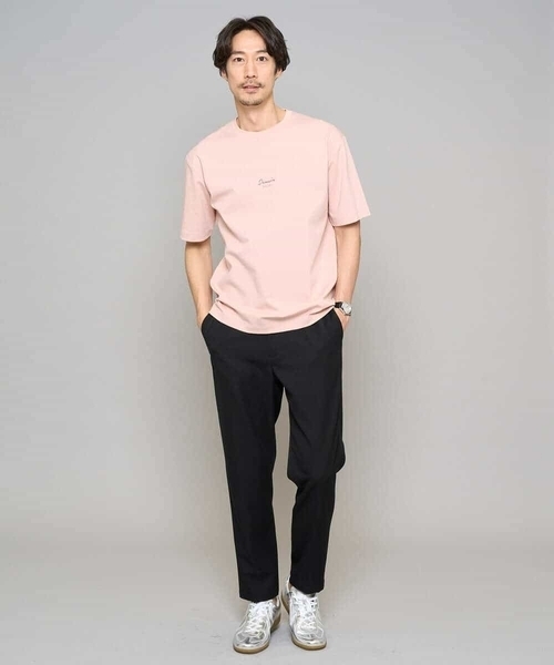 a.v.v（アーヴェヴェ）の「【イージーケア/洗濯機で洗える/速乾/毛玉になりにくい/接触冷感】ミニロゴプリントセミワイドシルエットカットソー（Tシャツ/カットソー・メンズ・ダークインディゴブルー/ピンク/ホワイト/チャコールグレー・48/44/50）」の9枚目の写真