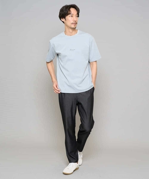 a.v.v（アーヴェヴェ）の「【イージーケア/洗濯機で洗える/速乾/毛玉になりにくい/接触冷感】ミニロゴプリントセミワイドシルエットカットソー（Tシャツ/カットソー・メンズ・ダークインディゴブルー/ピンク/ホワイト/チャコールグレー・48/44/50）」の13枚目の写真