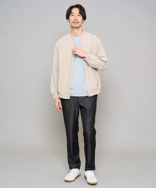 a.v.v（アーヴェヴェ）の「【イージーケア/洗濯機で洗える/速乾/毛玉になりにくい/接触冷感】ミニロゴプリントセミワイドシルエットカットソー（Tシャツ/カットソー・メンズ・ダークインディゴブルー/ピンク/ホワイト/チャコールグレー・48/44/50）」の16枚目の写真