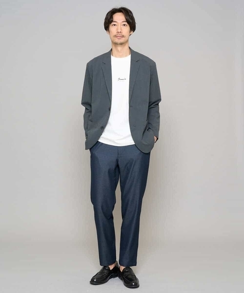 a.v.v（アーヴェヴェ）の「【イージーケア/洗濯機で洗える/速乾/毛玉になりにくい/接触冷感】ミニロゴプリントセミワイドシルエットカットソー（Tシャツ/カットソー・メンズ・ダークインディゴブルー/ピンク/ホワイト/チャコールグレー・48/44/50）」の20枚目の写真