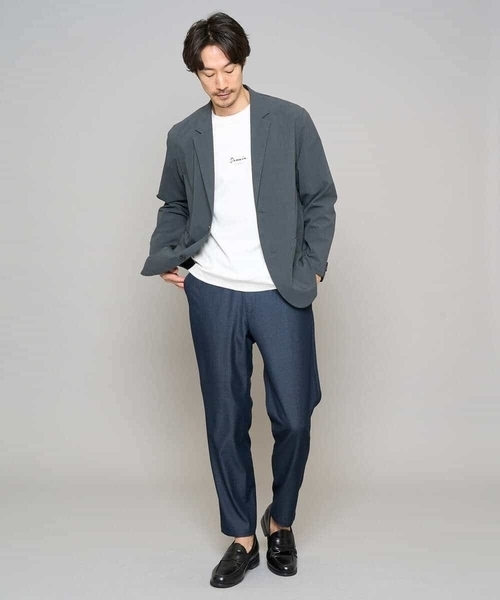 a.v.v（アーヴェヴェ）の「【イージーケア/洗濯機で洗える/速乾/毛玉になりにくい/接触冷感】ミニロゴプリントセミワイドシルエットカットソー（Tシャツ/カットソー・メンズ・ダークインディゴブルー/ピンク/ホワイト/チャコールグレー・48/44/50）」の21枚目の写真