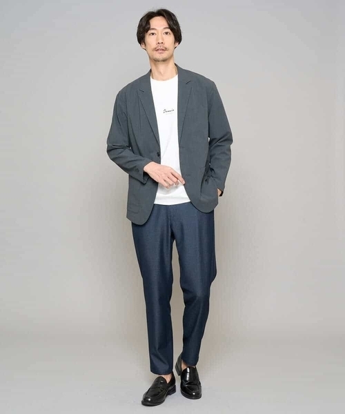 a.v.v（アーヴェヴェ）の「【イージーケア/洗濯機で洗える/速乾/毛玉になりにくい/接触冷感】ミニロゴプリントセミワイドシルエットカットソー（Tシャツ/カットソー・メンズ・ダークインディゴブルー/ピンク/ホワイト/チャコールグレー・48/44/50）」の22枚目の写真