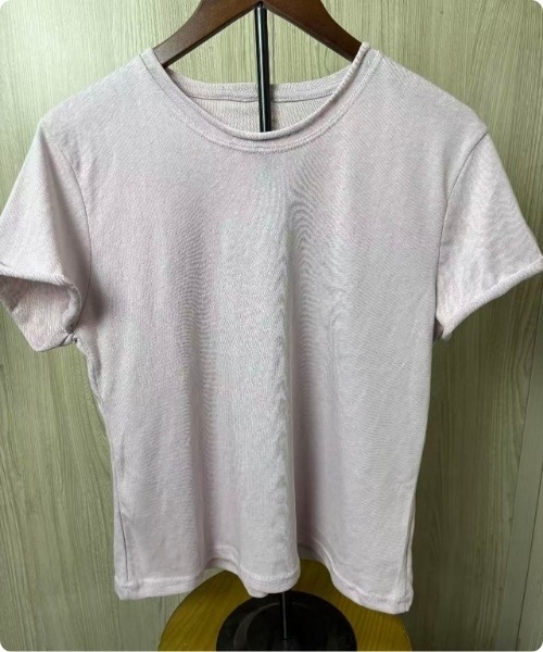 I.O.E（アイオイ）の「[韓国トレンド] リネンベーシックTシャツ（Tシャツ/カットソー・レディース・グレー/ピンク/ホワイト/イエロー/ライトブルー/ブラック・FREE）」の6枚目の写真