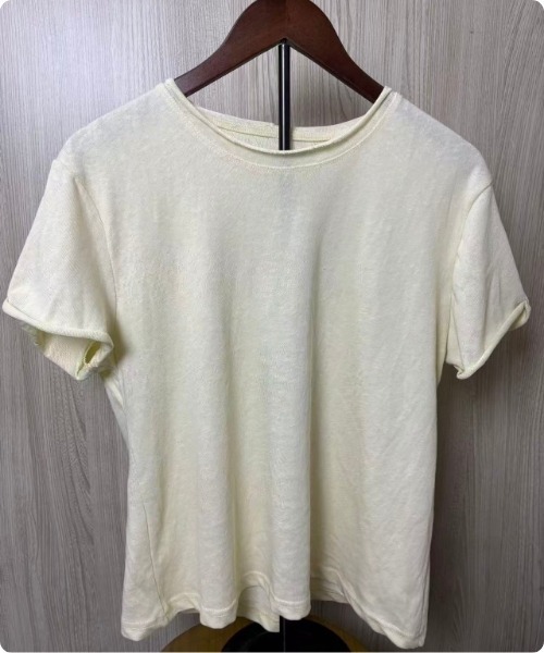 I.O.E（アイオイ）の「[韓国トレンド] リネンベーシックTシャツ（Tシャツ/カットソー・レディース・グレー/ピンク/ホワイト/イエロー/ライトブルー/ブラック・FREE）」の19枚目の写真