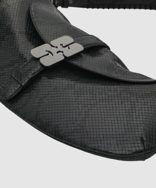 GANNI（ガニー）の「B-Kat Snake（ショルダーバッグ・レディース・その他・ONE SIZE）」の3枚目の写真