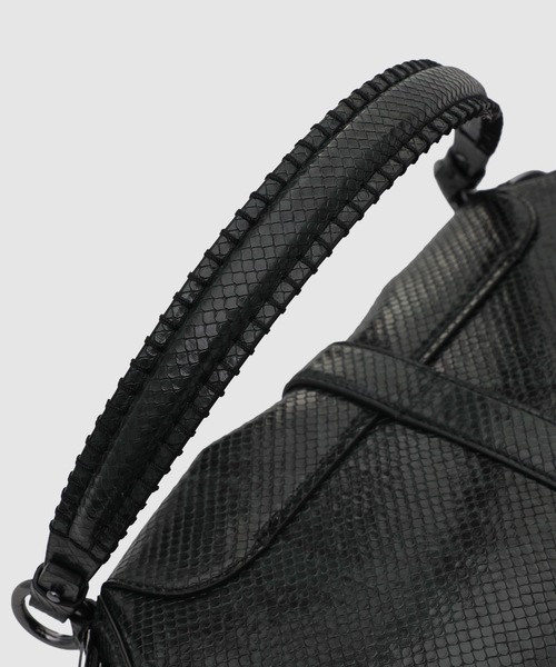 GANNI（ガニー）の「B-Kat Snake（ショルダーバッグ・レディース・その他・ONE SIZE）」の4枚目の写真