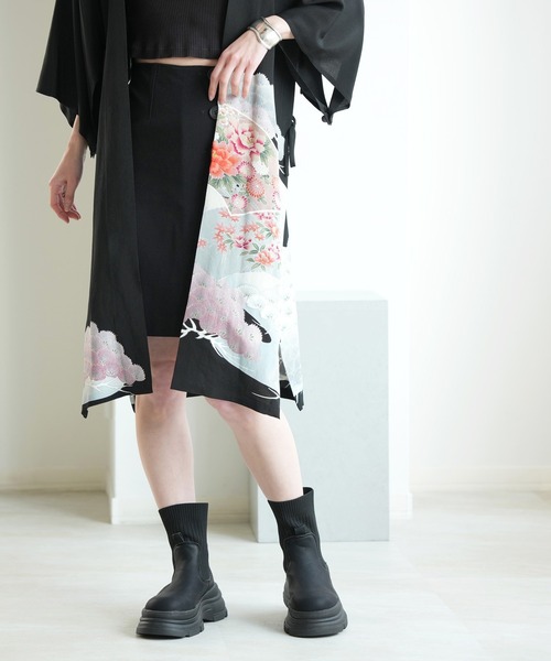 utatane(ウタタネ)の「着物リメイク maison utatane アウター 銀の桃霞(その他アウター・レディース・ブラック・FREE)」の8枚目の写真
