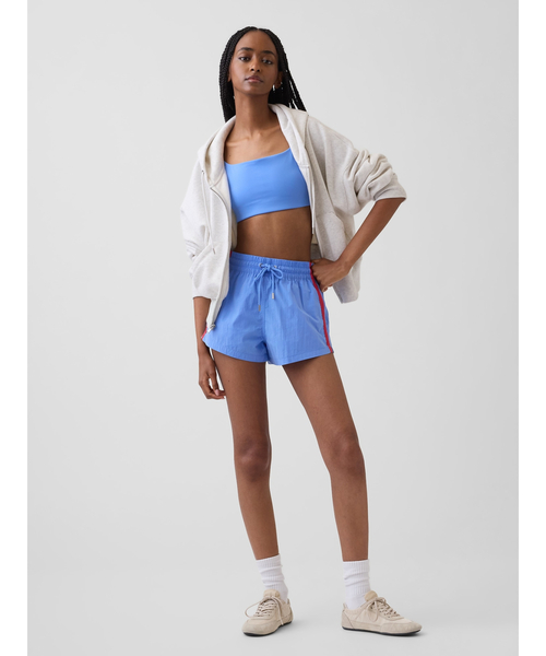 GAP（ギャップ）の「2.5インチトラックショートパンツ（その他パンツ・レディース・レッド/ブルー/グリーン/ブラック・M/XS/L/S/XXS）」の15枚目の写真