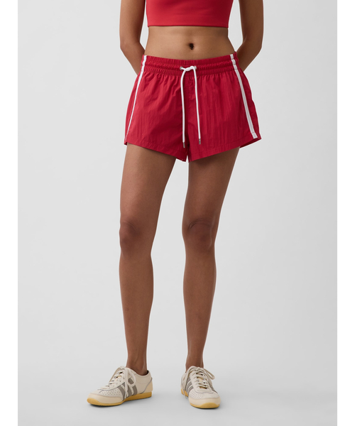 GAP（ギャップ）の「2.5インチトラックショートパンツ（その他パンツ・レディース・レッド/ブルー/グリーン/ブラック・M/XS/L/S/XXS）」の22枚目の写真