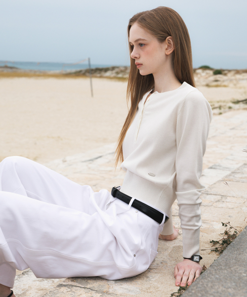 DEHEVE（デヘヴェ）の「Summer Henley Neck Knit [Ivory]（ニット/セーター・レディース・アイボリー・OS）」の5枚目の写真