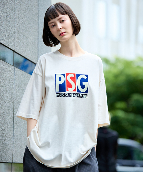 PARIS SAINT-GERMAIN(パリサンジェルマン)の「【Paris Saint-Germain 】 JP Classic Flock Logo Tee 1(Tシャツ/カットソー・メンズ・ホワイト/ブラック・X-LARGE/LARGE/MEDIUM)」の1枚目の写真
