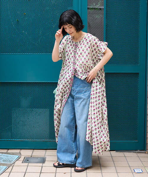 FREAK'S STORE(フリークスストア)の「インド フラワープリント柄ワンピース(ワンピース・レディース・オフホワイト/チャコールグレー/レッド・フリ-)」の8枚目の写真