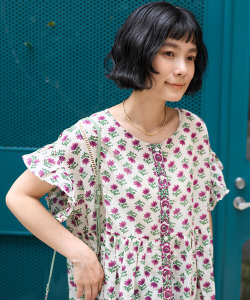 FREAK'S STORE(フリークスストア)の「インド フラワープリント柄ワンピース(ワンピース・レディース・オフホワイト/チャコールグレー/レッド・フリ-)」の12枚目の写真