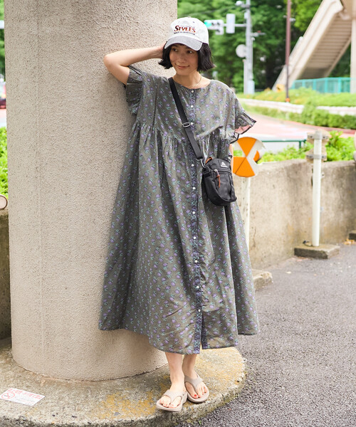 FREAK'S STORE(フリークスストア)の「インド フラワープリント柄ワンピース(ワンピース・レディース・オフホワイト/チャコールグレー/レッド・フリ-)」の16枚目の写真