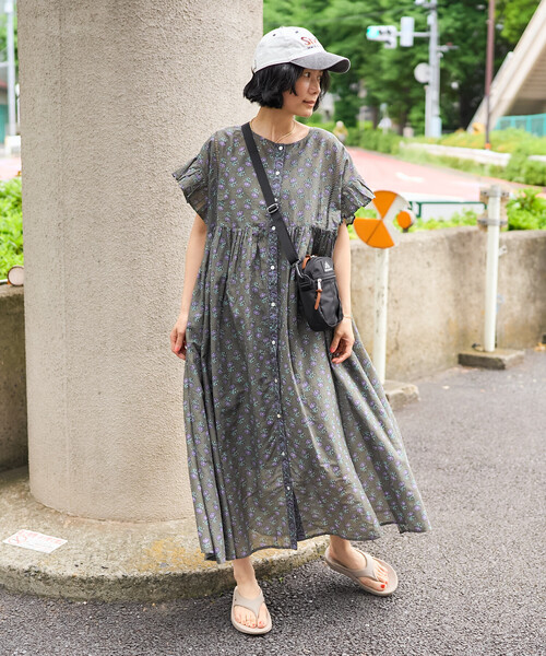 FREAK'S STORE(フリークスストア)の「インド フラワープリント柄ワンピース(ワンピース・レディース・オフホワイト/チャコールグレー/レッド・フリ-)」の18枚目の写真