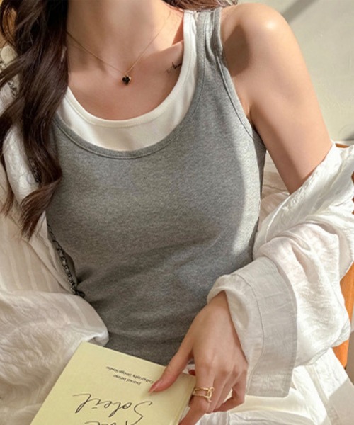 GLAMOROUS JANE(グラマラスジェーン)の「配色レイヤード風タンクトップ(タンクトップ・レディース・ブラック/グレー・M/L/LL)」の6枚目の写真