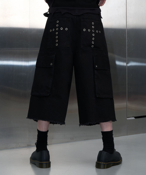 PITCHBLACK(ピッチブラック)の「EYELET CROSS POINT BERMUDA PANTS (BLACK)(デニムパンツ・メンズ・その他・MEDIUM/LARGE/X-LARGE/SMALL)」の10枚目の写真