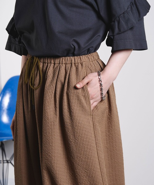 ROSE BUD（ローズバッド）の「mici/BALLOON PANTS（その他パンツ・レディース・ネイビー/ベージュ・ONE SIZE）」の4枚目の写真