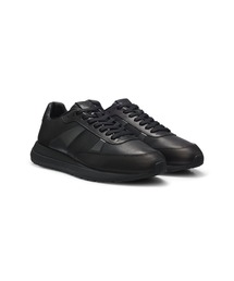 Porsche x BOSS レザースニーカー パンチング ディティール