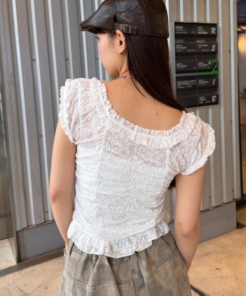 w closet（ダブルクローゼット）の「シャーリングレースフレンチT　夏服（Tシャツ/カットソー・レディース・オフホワイト/ブラック/ピンク・FREE）」の6枚目の写真