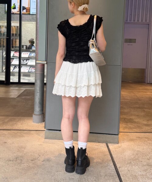 w closet（ダブルクローゼット）の「シャーリングレースフレンチT　夏服（Tシャツ/カットソー・レディース・オフホワイト/ブラック/ピンク・FREE）」の15枚目の写真