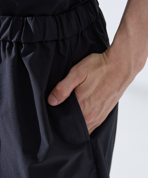 ABAHOUSE GRAY(アバハウスグレイ)の「【セットアップ対応】360°ストレッチ リップストップ リラックス ショートパンツ / 吸水速乾 / 遮熱 / UVカット(その他パンツ・メンズ・ネイビー/ブラック/チャコールグレー・48/46)」の11枚目の写真