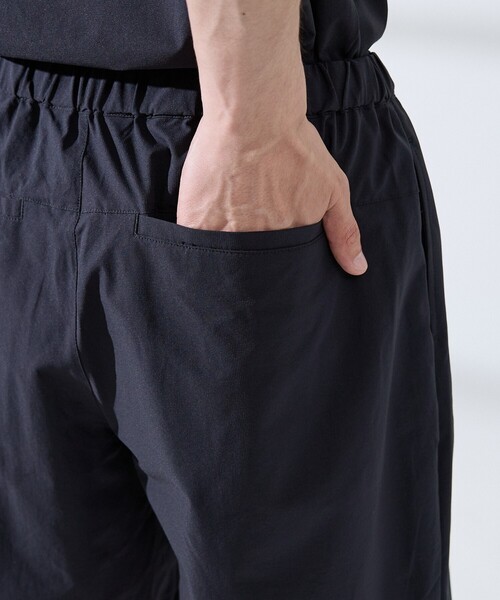 ABAHOUSE GRAY(アバハウスグレイ)の「【セットアップ対応】360°ストレッチ リップストップ リラックス ショートパンツ / 吸水速乾 / 遮熱 / UVカット(その他パンツ・メンズ・ネイビー/ブラック/チャコールグレー・48/46)」の12枚目の写真