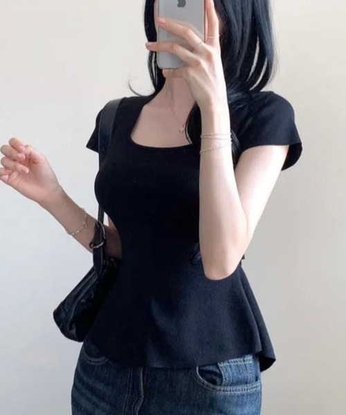 semplice(センプリチェ)の「Tシャツ【韓国ファッション】(Tシャツ/カットソー・レディース・ブラック/ベージュ・F)」の3枚目の写真