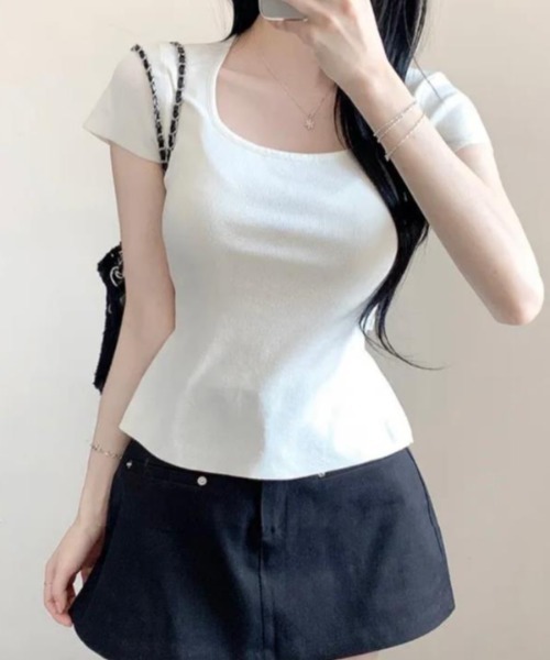 semplice(センプリチェ)の「Tシャツ【韓国ファッション】(Tシャツ/カットソー・レディース・ブラック/ベージュ・F)」の7枚目の写真