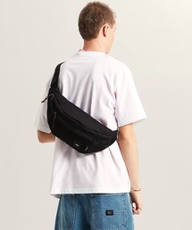 VANS（バンズ）の「WARD クロスボディバッグ / Ward Cross Body Pack Black/Bla VN0A2ZXXBKA1（ボディバッグ/ウエストポーチ）」