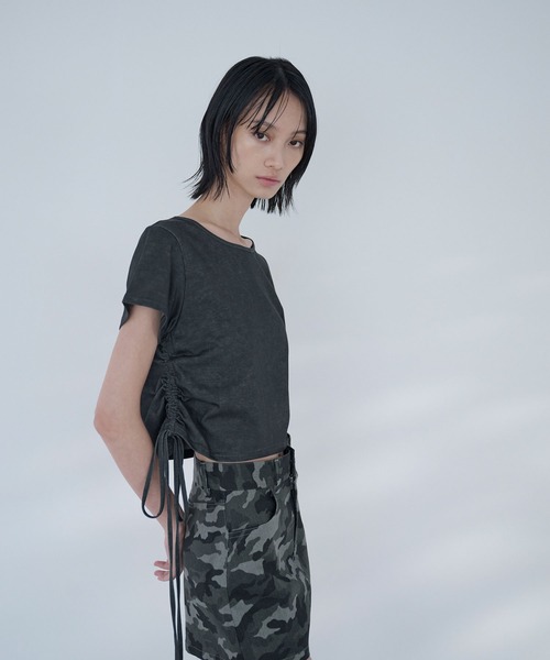 Nora Lily elle(ノラリリーエル)の「side gather short top(Tシャツ/カットソー・レディース・ダークグレー/カーキ・FREE)」の13枚目の写真